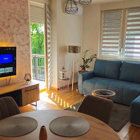Apartment Ela Subotica Bagian luar foto