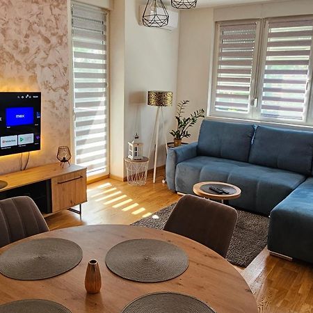 Apartment Ela Subotica Bagian luar foto