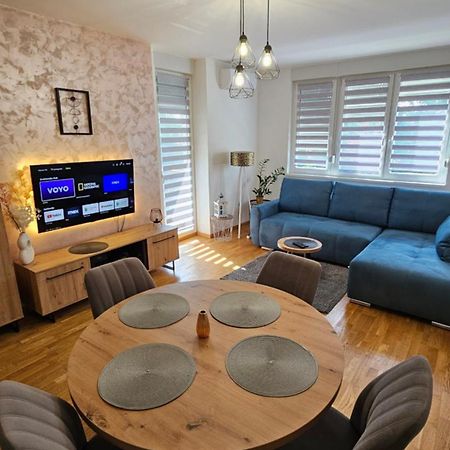 Apartment Ela Subotica Bagian luar foto