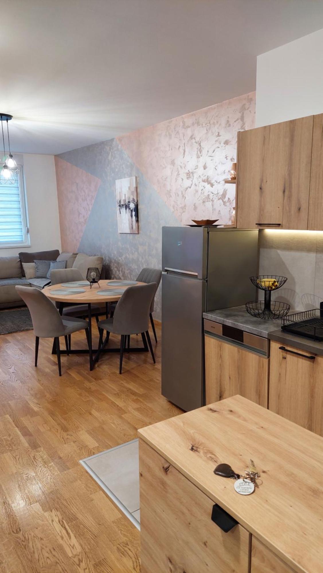 Apartment Ela Subotica Bagian luar foto