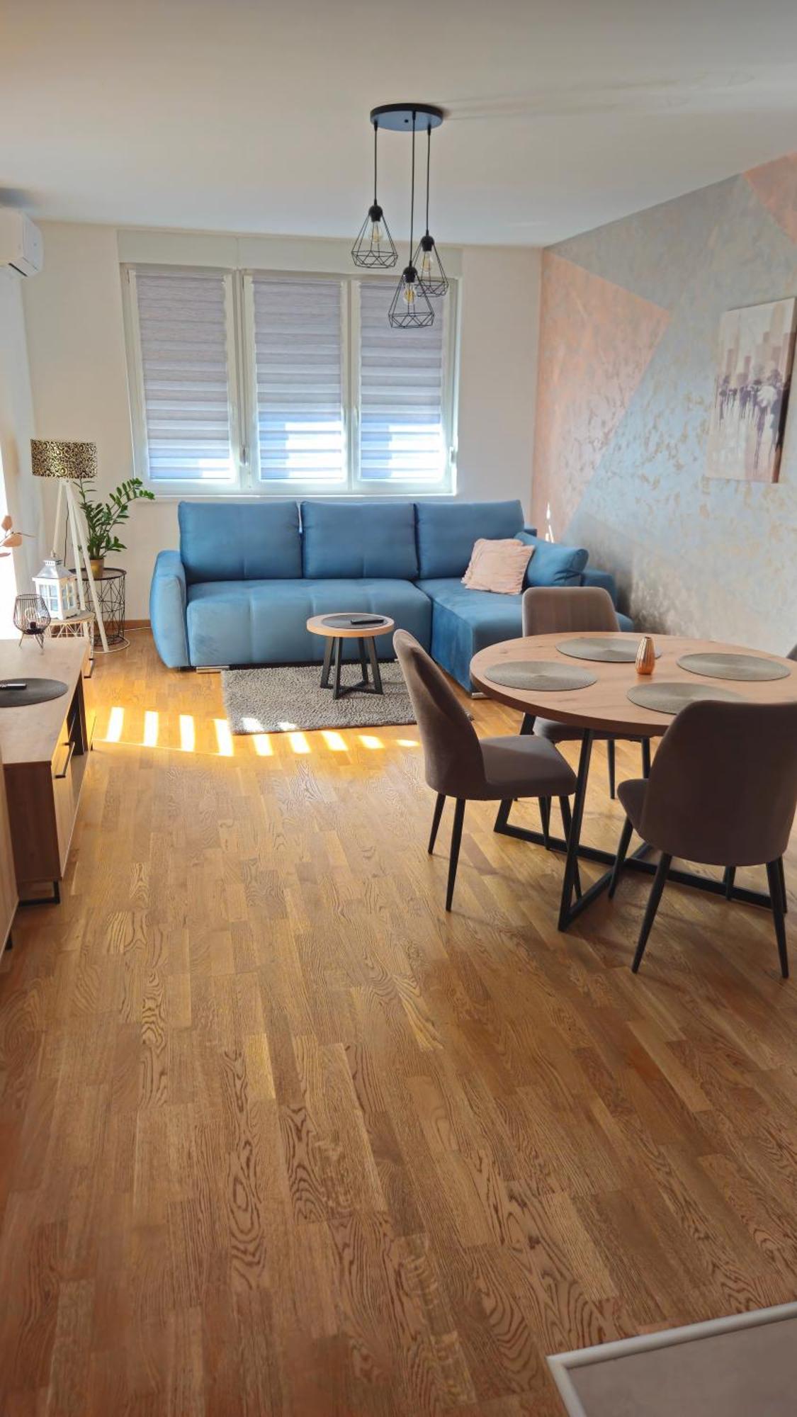 Apartment Ela Subotica Bagian luar foto