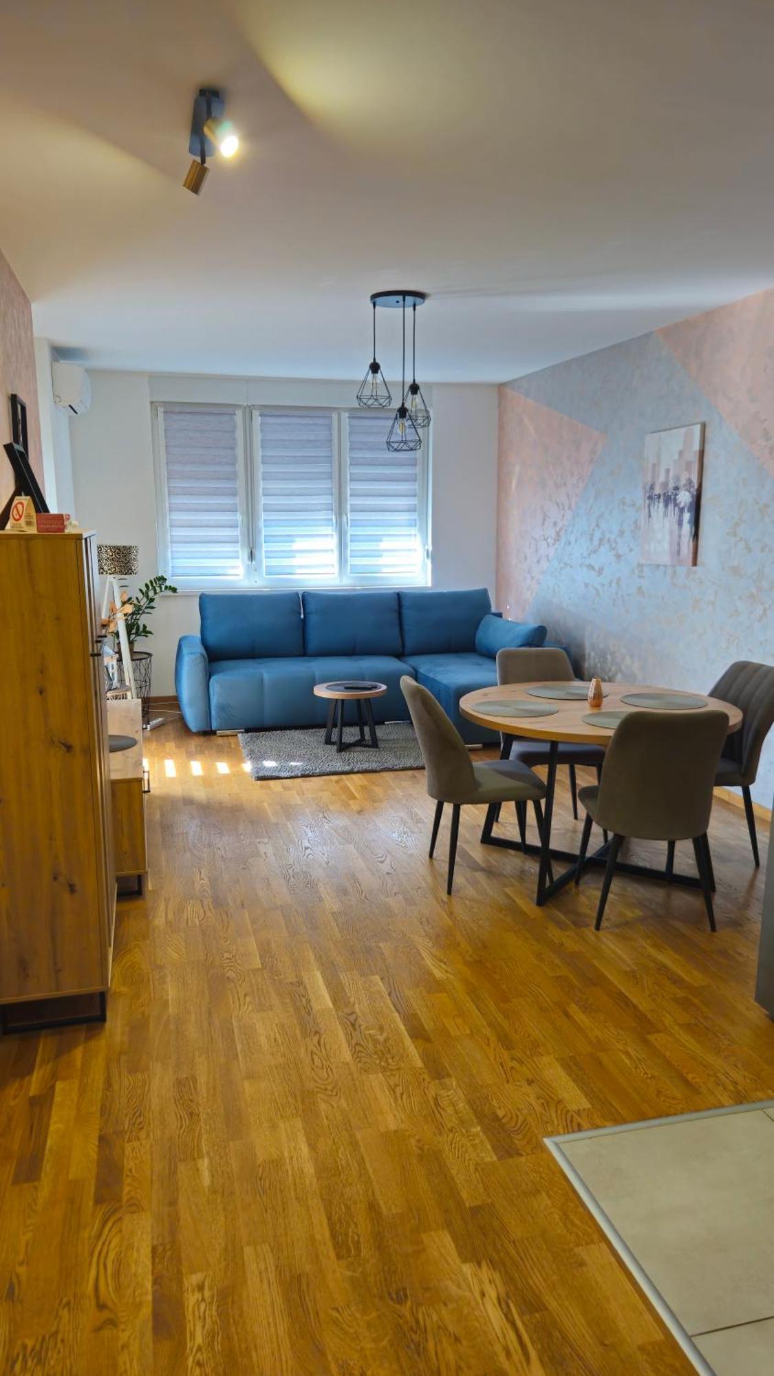 Apartment Ela Subotica Bagian luar foto